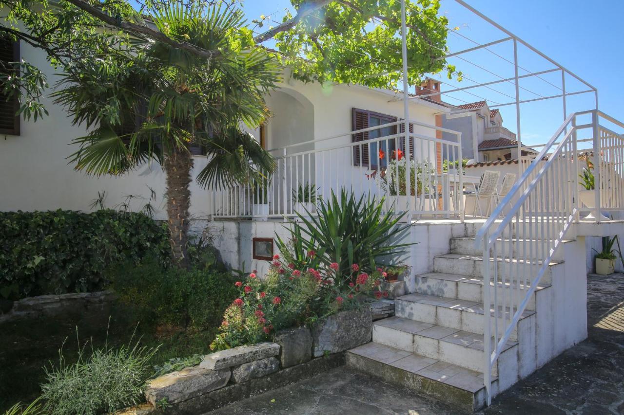 Artistic Summer House Marinovic With Garden&Bbq Supetar Εξωτερικό φωτογραφία
