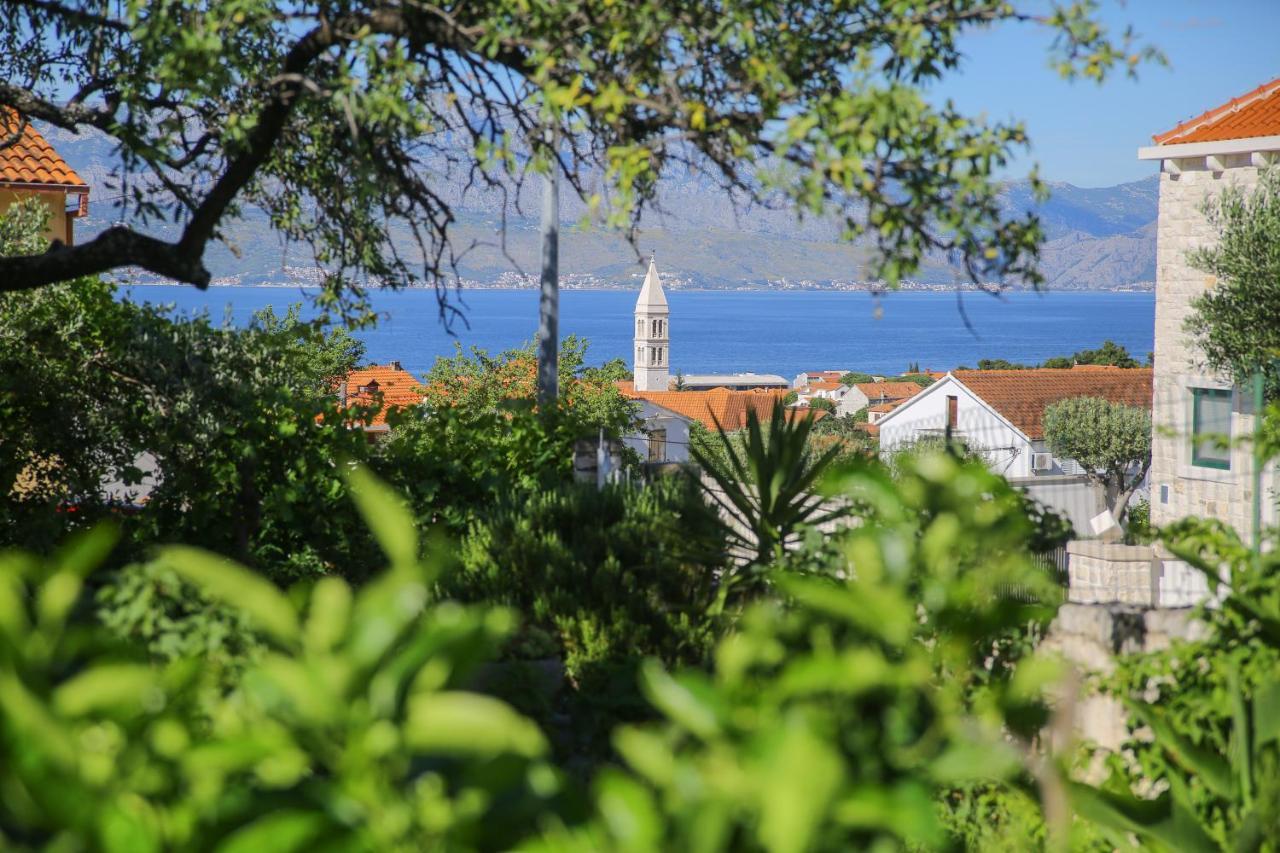 Artistic Summer House Marinovic With Garden&Bbq Supetar Εξωτερικό φωτογραφία