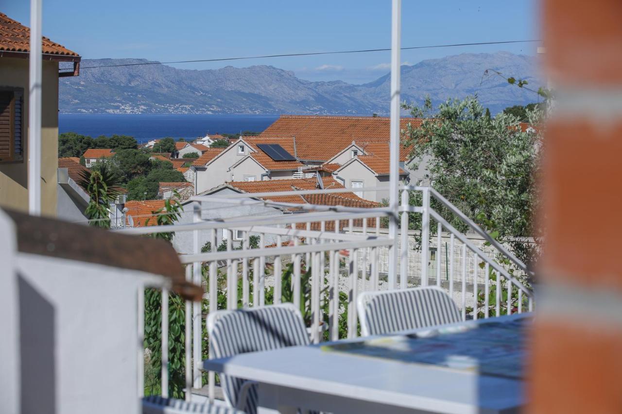 Artistic Summer House Marinovic With Garden&Bbq Supetar Εξωτερικό φωτογραφία