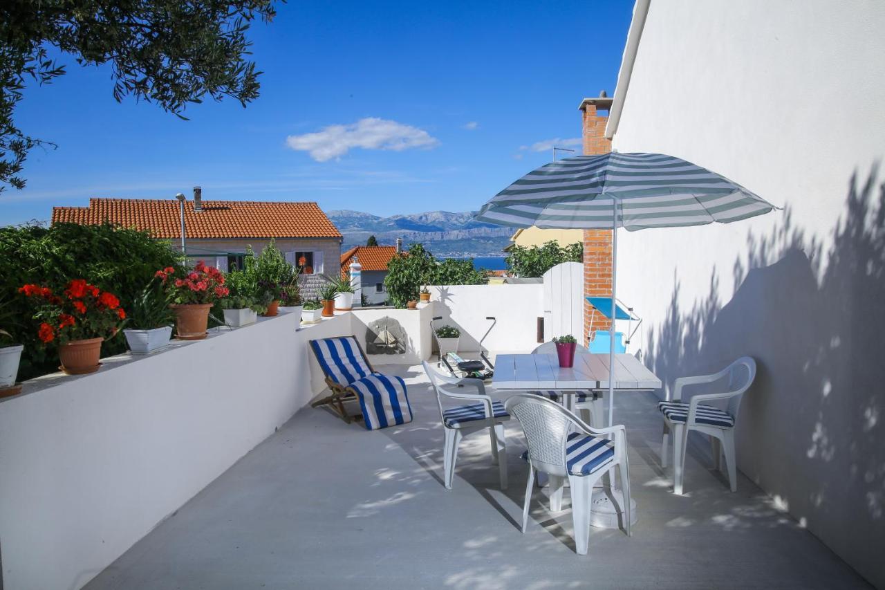 Artistic Summer House Marinovic With Garden&Bbq Supetar Εξωτερικό φωτογραφία