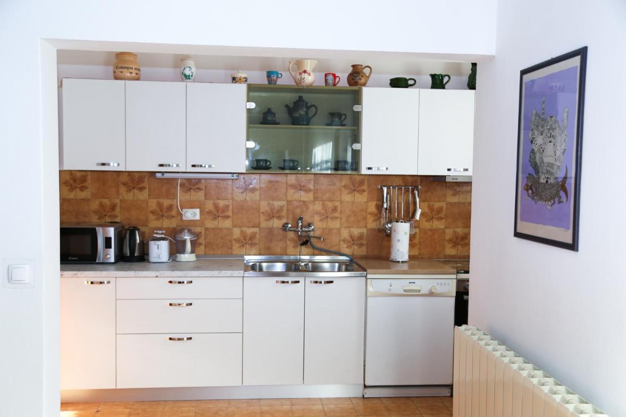 Artistic Summer House Marinovic With Garden&Bbq Supetar Εξωτερικό φωτογραφία
