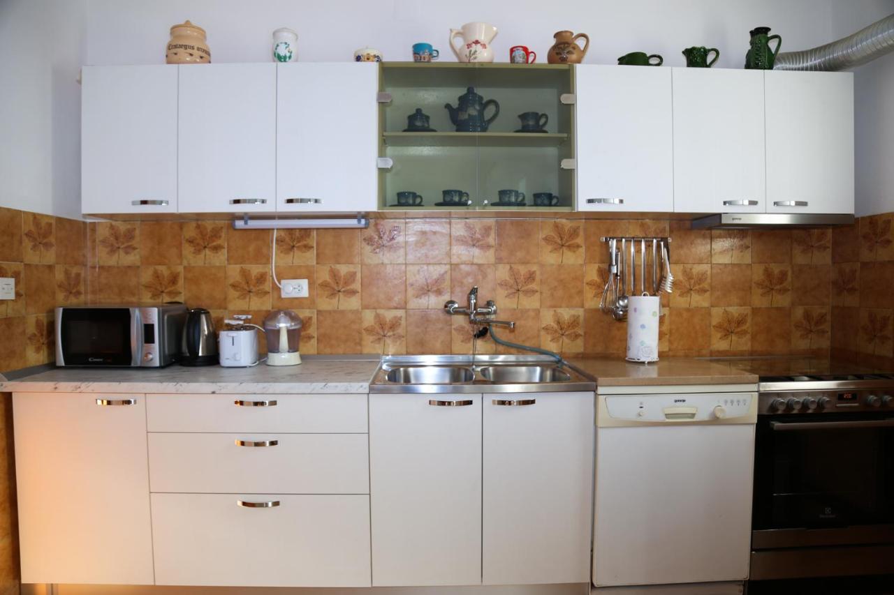 Artistic Summer House Marinovic With Garden&Bbq Supetar Εξωτερικό φωτογραφία